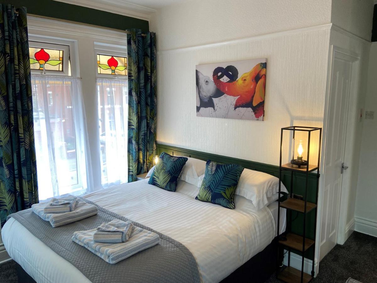 The Beechcliffe Hotel - Over 35'S Only ブラックプール エクステリア 写真